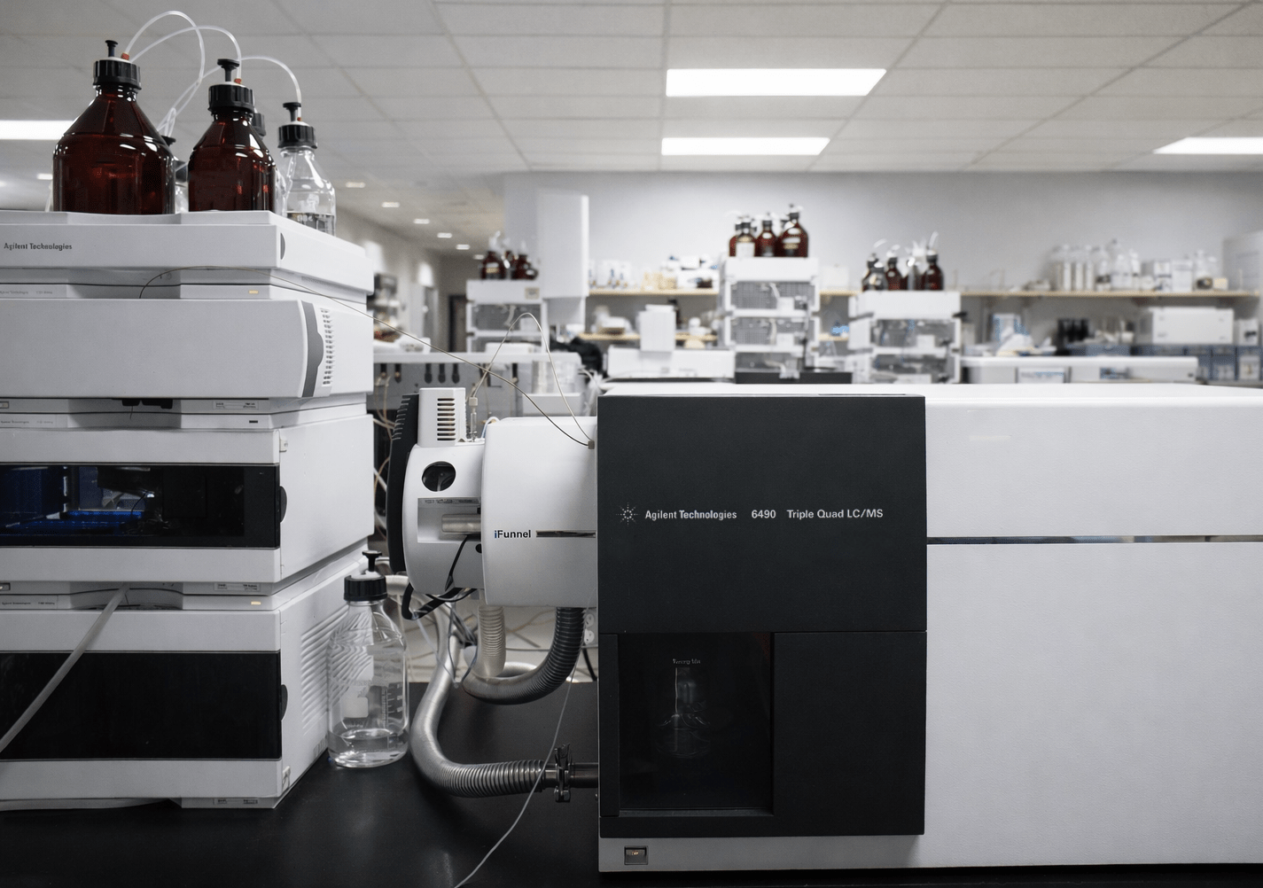 Laboratory instrument for Agilent Technologies 6490 TripleQuad LC/MS.